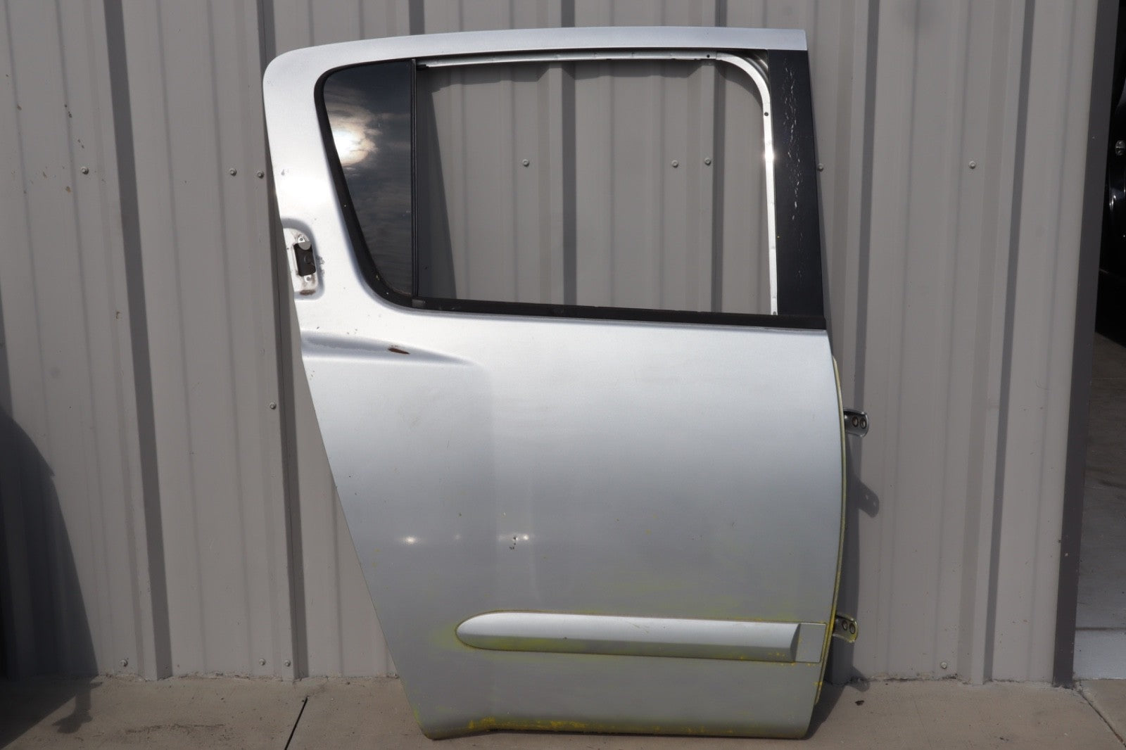 2004-2015 NISSAN ARMADA REAR RIGHT PASSENGER SIDE DOOR SHELL OEM
