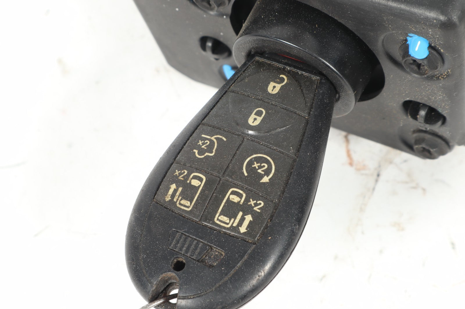 2015-2020 DODGE GRAND CARAVAN IGNITION SWITCH RECIEVER WITH KEY OEM