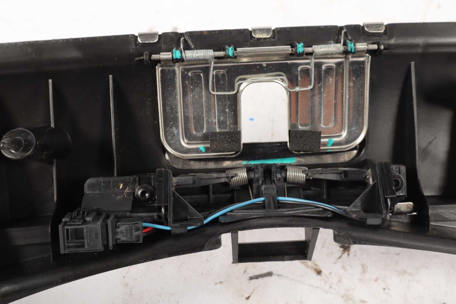 2007 - 2015 AUDI Q7 Rear Trunk Lower Molding Trim Cover Panel 4L0864483 OEM