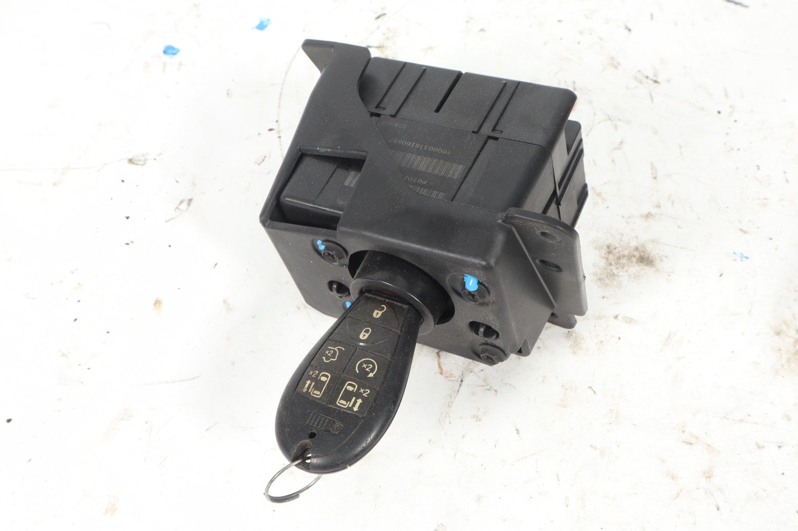 2015-2020 DODGE GRAND CARAVAN IGNITION SWITCH RECIEVER WITH KEY OEM