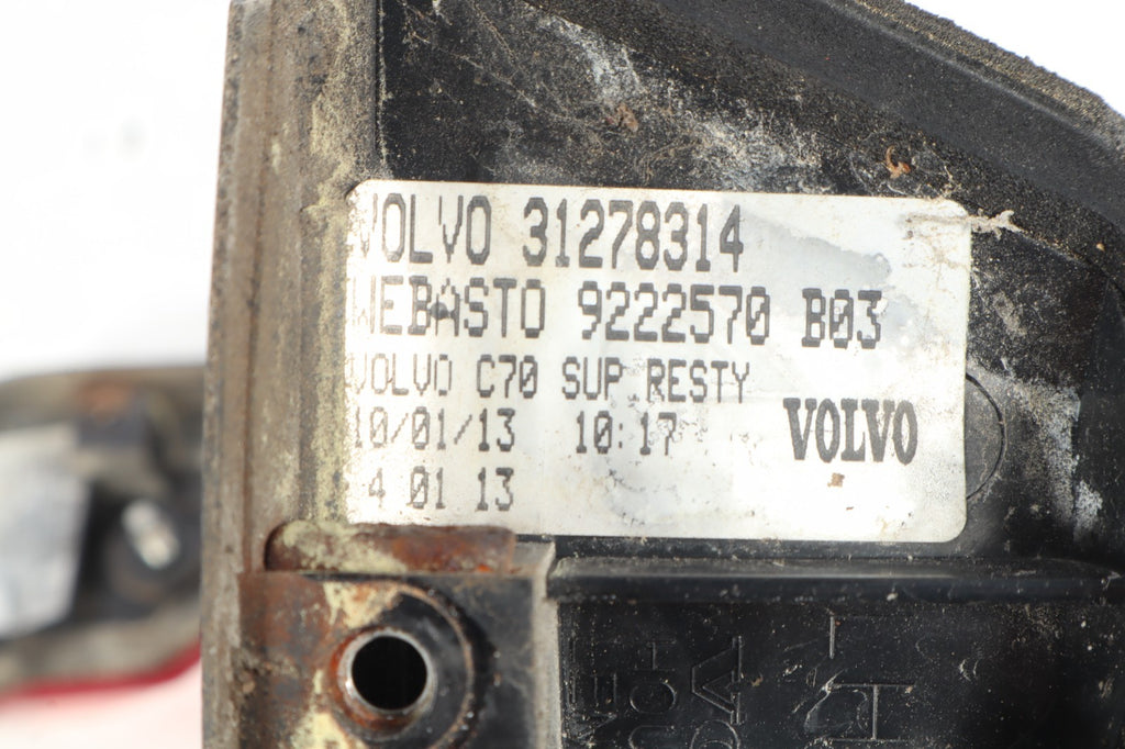 2006-2013 VOLVO C70 LEFT RIGHT SIDE TRUNK MOUNTED TAIL LIGTH OEM  31278314