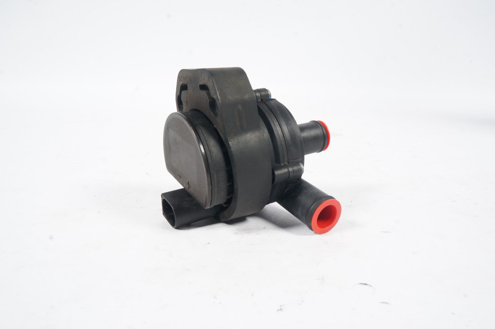 03-15 Mercedes R171 SLK300 GL550 Auxiliary Water Pump Heater 2118350028 OEM