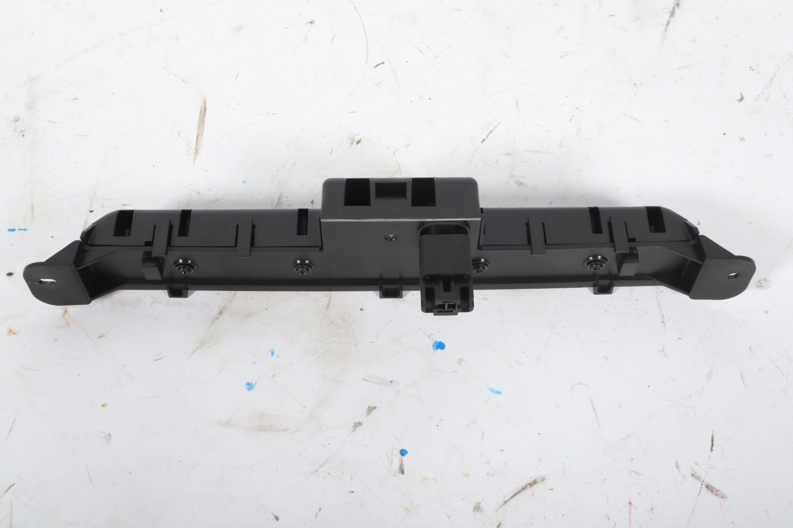 2012 - 2019 Chevrolet Sonic High Mount Third Brake Light Lamp OEM 96831000