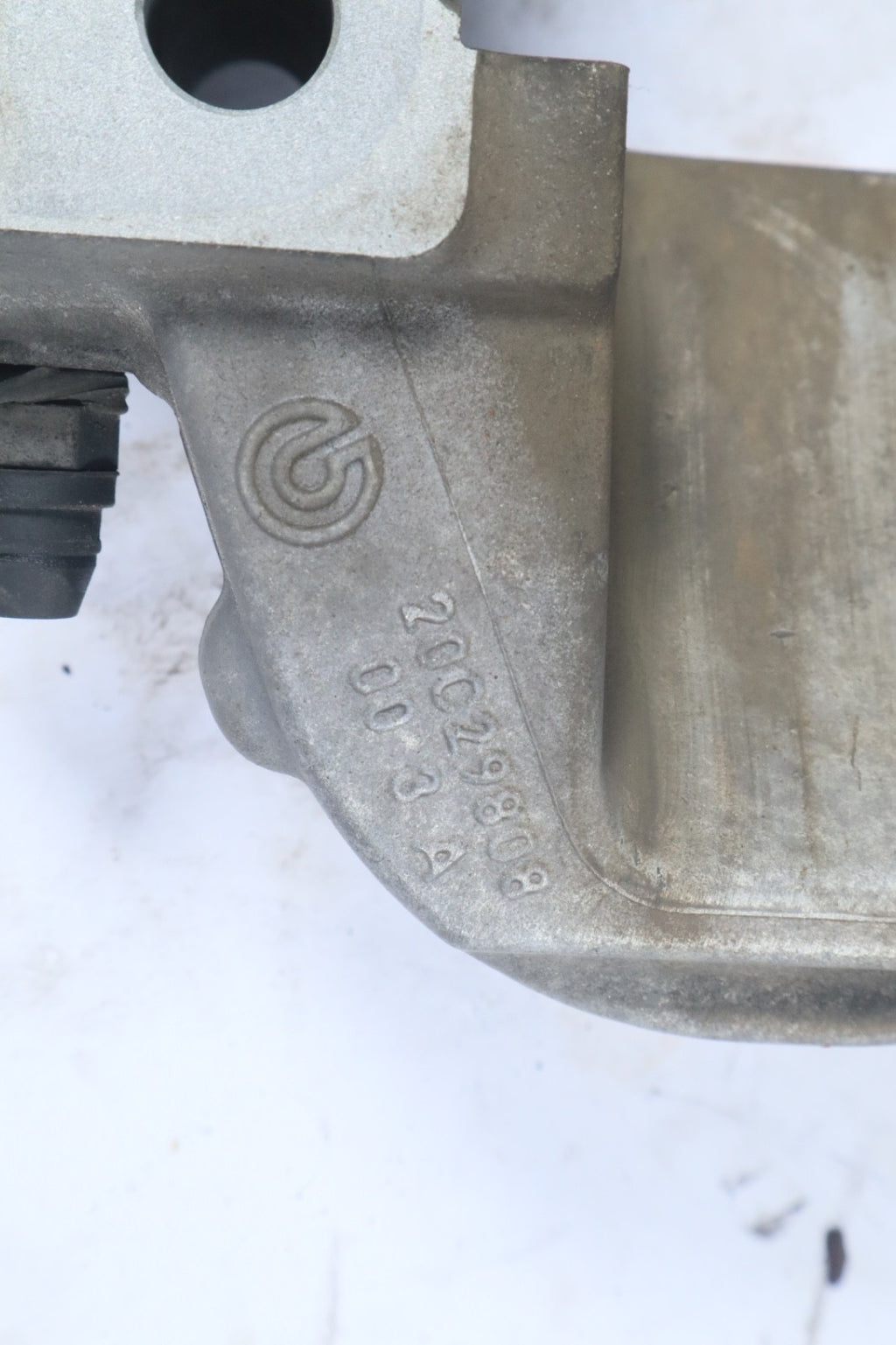2018-2024 ALFA ROMEO STELVIO FRONT RIGHT BRAKE CALIPER OEM 20C29807