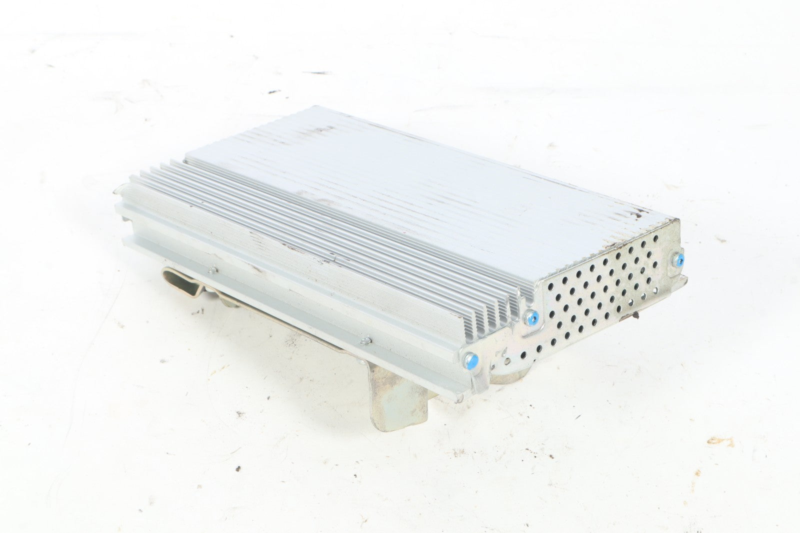 2008 - 2020 DODGE GRAND CARAVAN AUDIO EQUIPMENT RADIO AMPLIFIER OEM