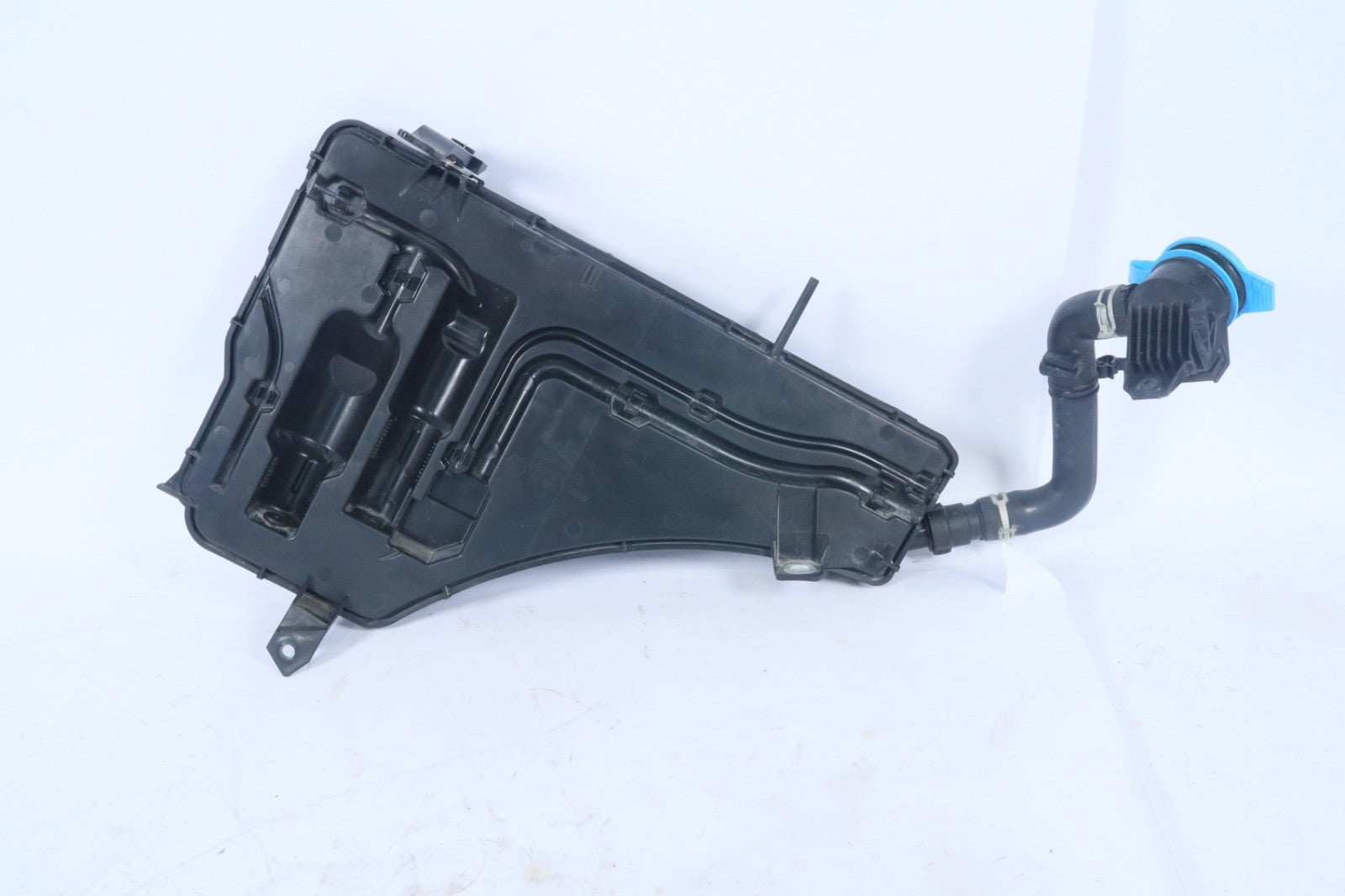 2018 - 2025 ALFA ROMEO STELVIO WINDSHIELD WASHER FLUID RESERVOIR OEM