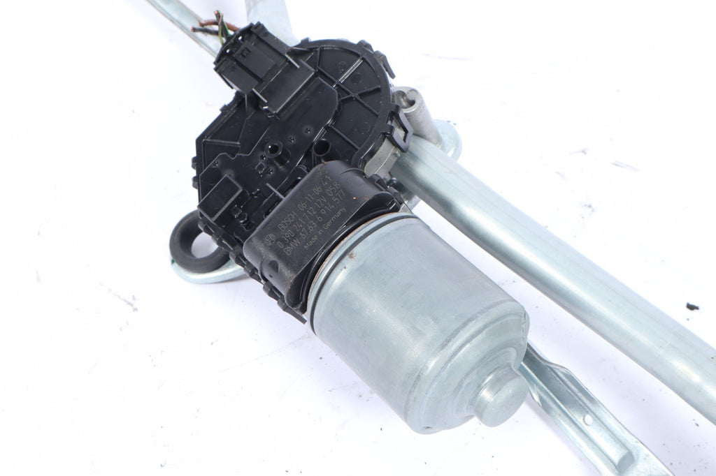 2004-2010 BMW X3 WINDSHIELD WIPER MOTOR & LINKAGE TRANSMISSION OEM 61617051669