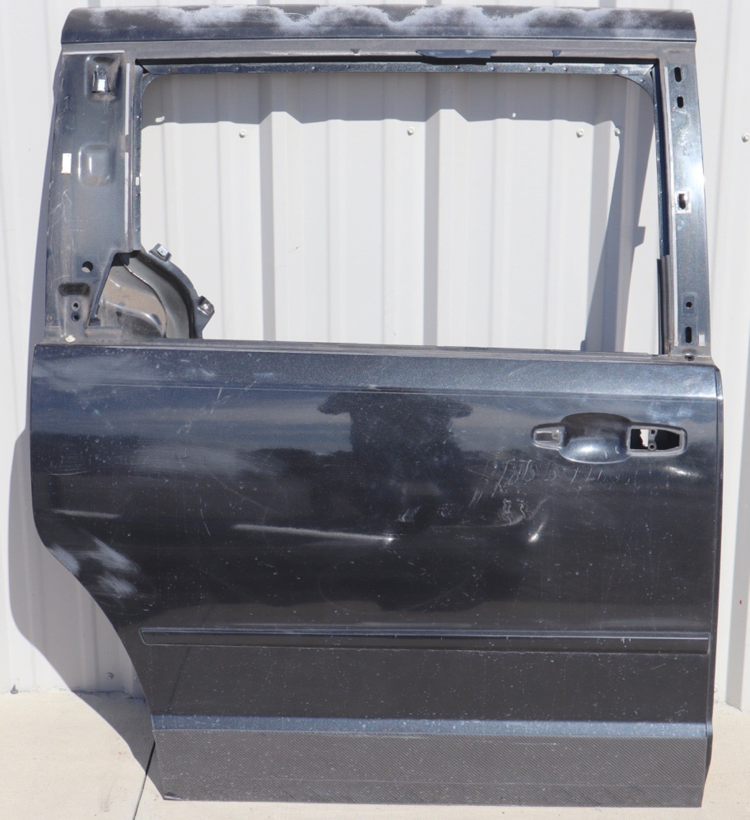 2011-2020 DODGE GRAND CARAVAN REAR RIGHT PASSENGER SIDE DOOR OEM ONLY PICK UP!!!