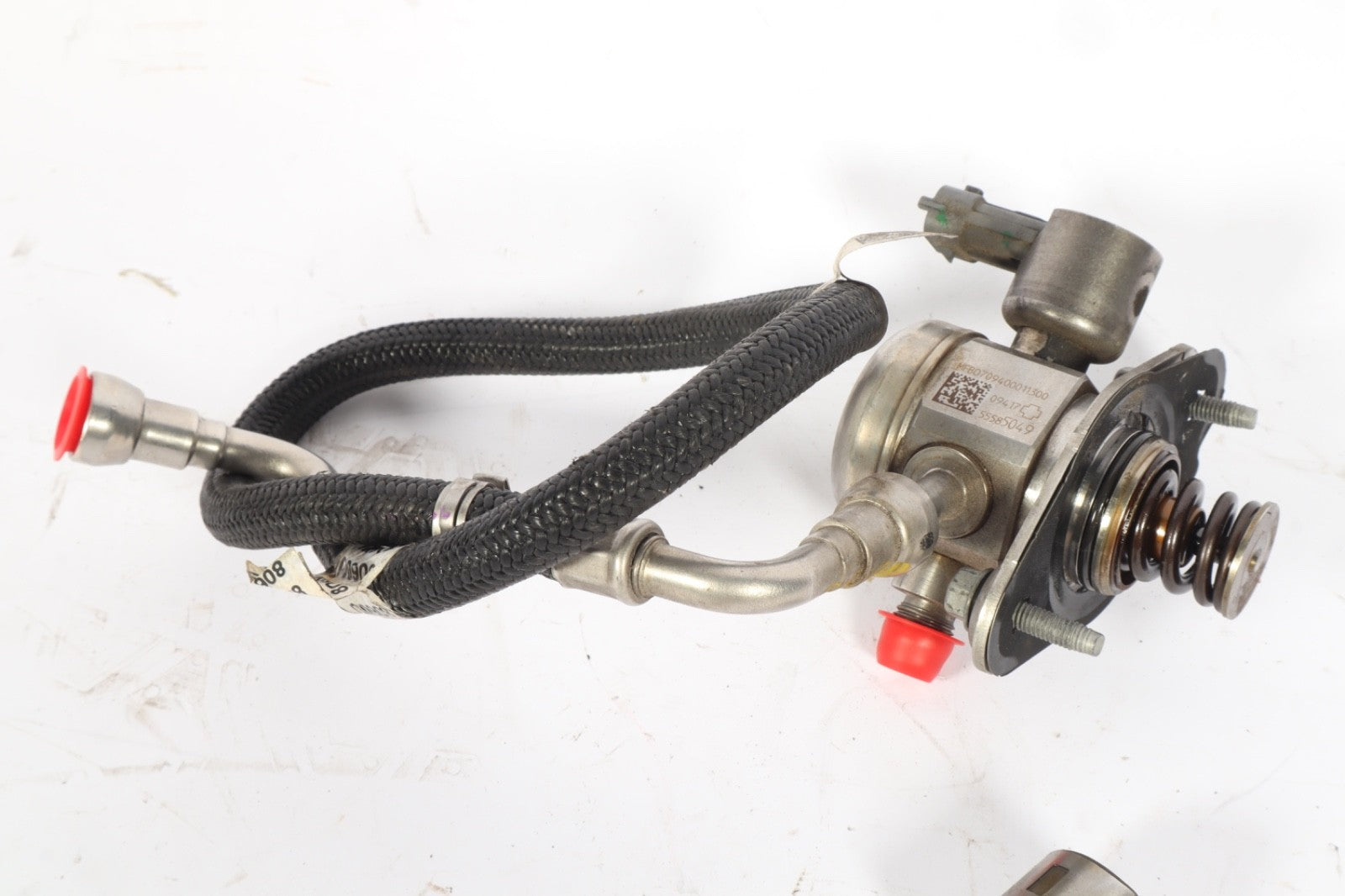 2016-2019  Buick Cascada 1.6L High Pressure Fuel Pump Assembly 55585049