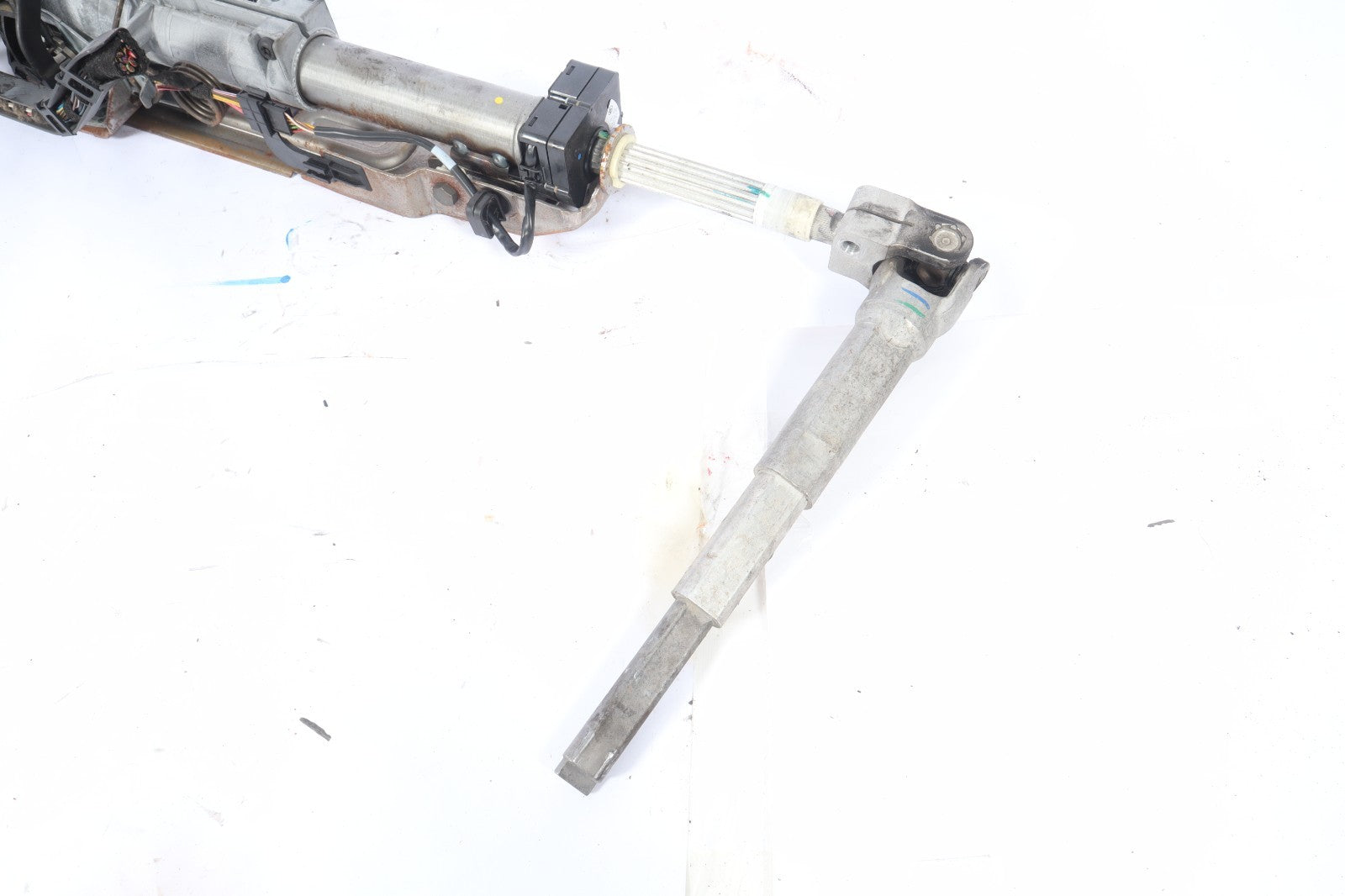 2007 - 2010 BMW X3  STEERING COLUMN WITH THE KEY OEM