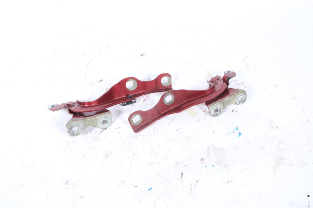 2012-2020 CHEVROLET SONIC RIGHT PASSENGER SIDE HOOD HINGE 95462342