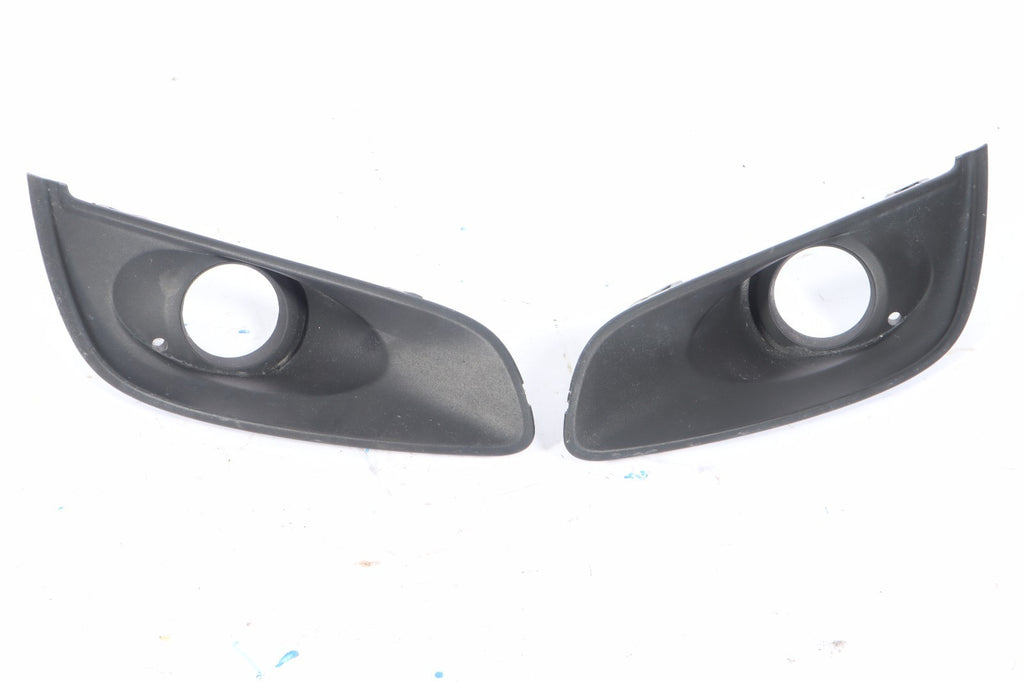 2016-2019 BUICK CASCADA FRONT BUMPER FOG LIGHT COVER BEZEL TRIM SET OEM