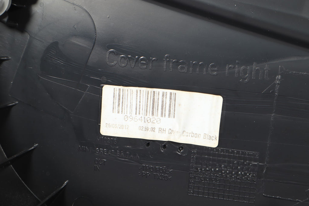 2010 - 2013 MINI COOPER S R56 FRONT RIGHT SIDE DOOR PANEL OEM 09641020