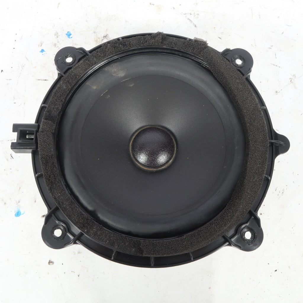 2006-2013 VOLVO C70 PREMIUM SOUND QUARTER PANEL SPEAKER 8676935 OEM