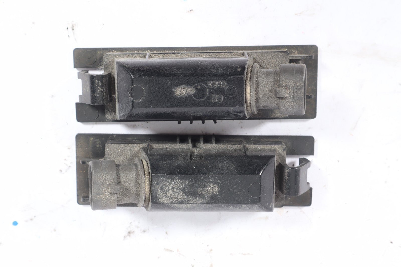 2016-2017 BUICK CASCADA LICENSE PLATE LIGHT OEM OLSA0461200