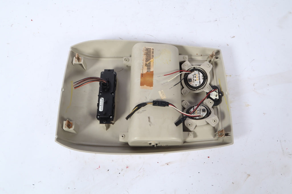 2012-2020 DODGE GRAND CARAVAN FRONT OVERHEAD DOME MAP ROOF LIGHT LAMP OEM