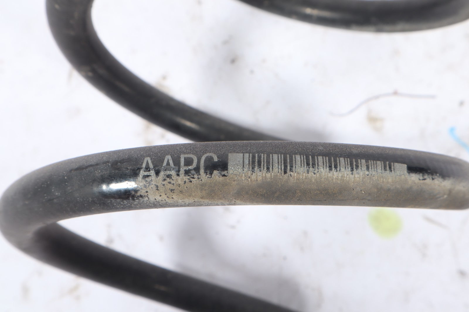 2016–2019 BUICK CASCADA REAR LEFT OR RIGHT COIL SPRING OEM
