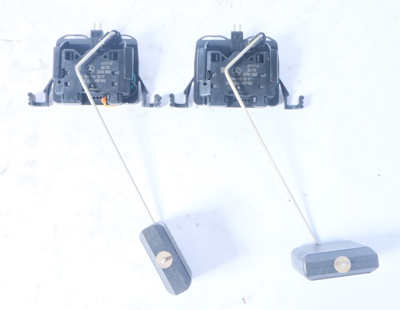 2008-2014 Mercedes-Benz E350 Fuel Level Float Sensor Set A2045401017 OEM