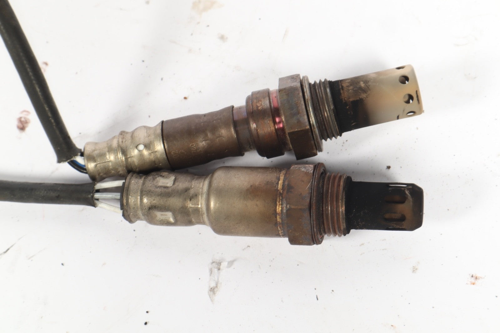 2016-2019 BUICK CASACADA EMISSION O2 SENSOR 55570074 OEM