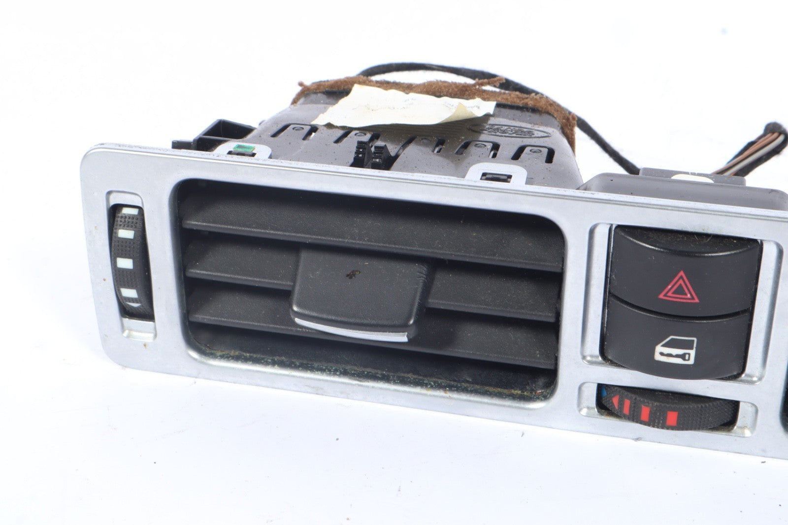 2010-2012 LAND ROVER RANGE ROVER HSE L322 CENTER DASH AIR VENT PGJB0500240PUY