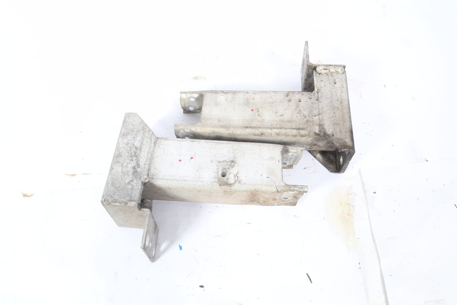 2004-2010 BMW X3 FRONT LEFT RIGHT BUMPER REINFORCEMENT BRACKET  3448461 OEM