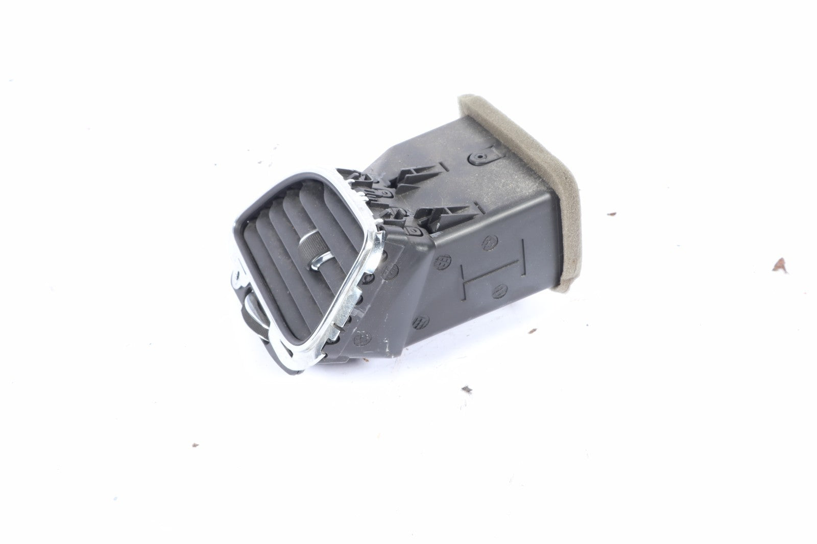 2019-2021 DODGE JOURNEY RIGHT SIDE DASH AC AIR VENT GRILLE OEM 3000102LFN