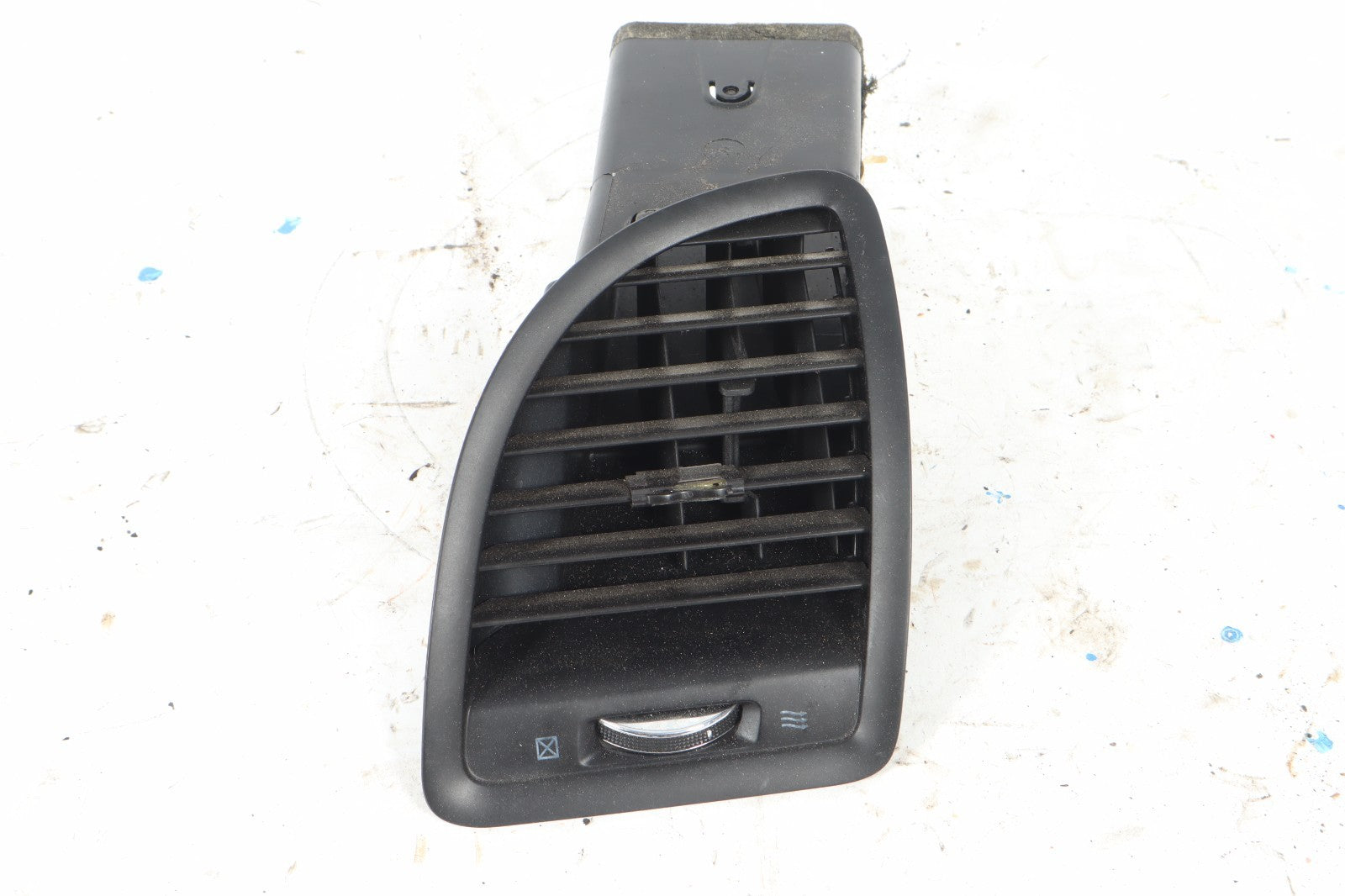 2011-2020 DODGE GRAND CARAVAN DASHBOARD AIR VENT RIGHT PASSENGER SIDE OUTER OEM