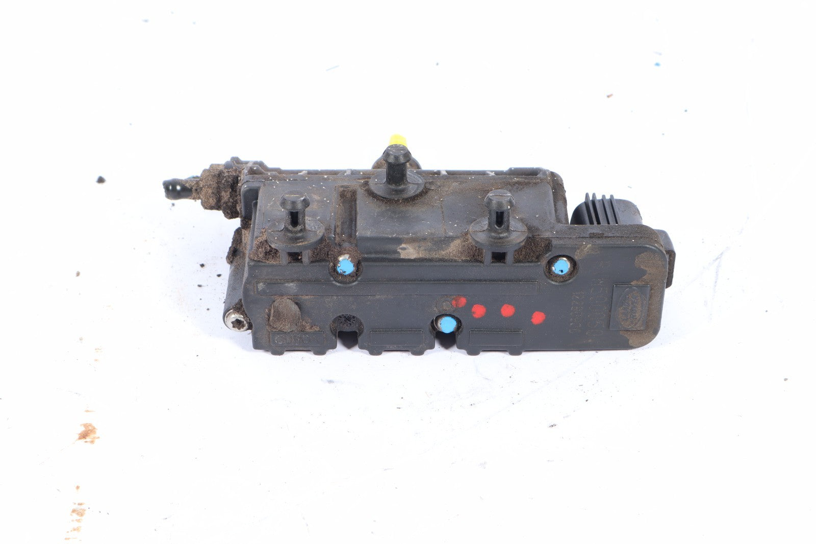 2006-2012 LAND ROVER RANGE ROVER AIR SUSPENSION CONTROL VALVE MAIN SOLENOID OEM