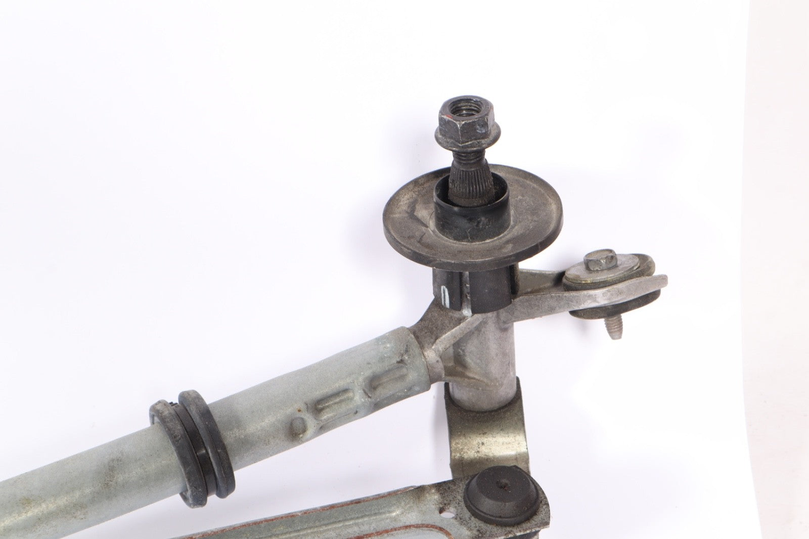 2016–2019 Buick Cascada Windshield Wiper Motor Transmission Linkage OEM 13262434