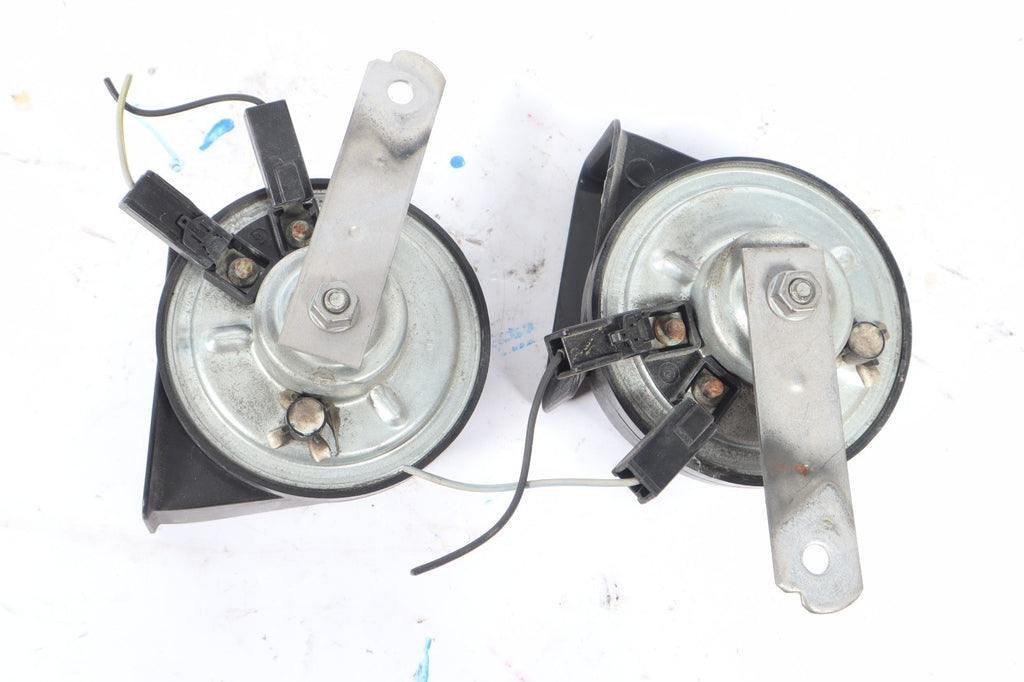 2011-2020 DODGE GRAND CARAVAN HIGH NOTE HORN ASSEMBLY GENUINE OEM A046495