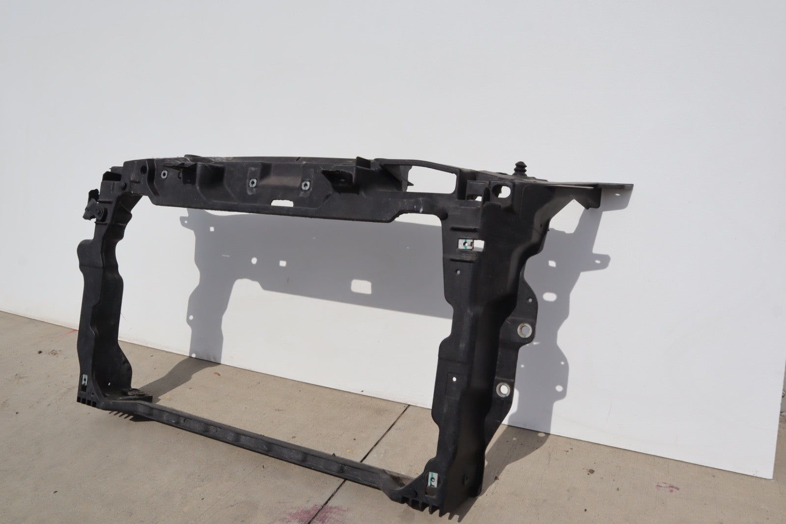 2010-2016 FORD TAURUS FRONT RADIATOR CORE SUPPORT OEM