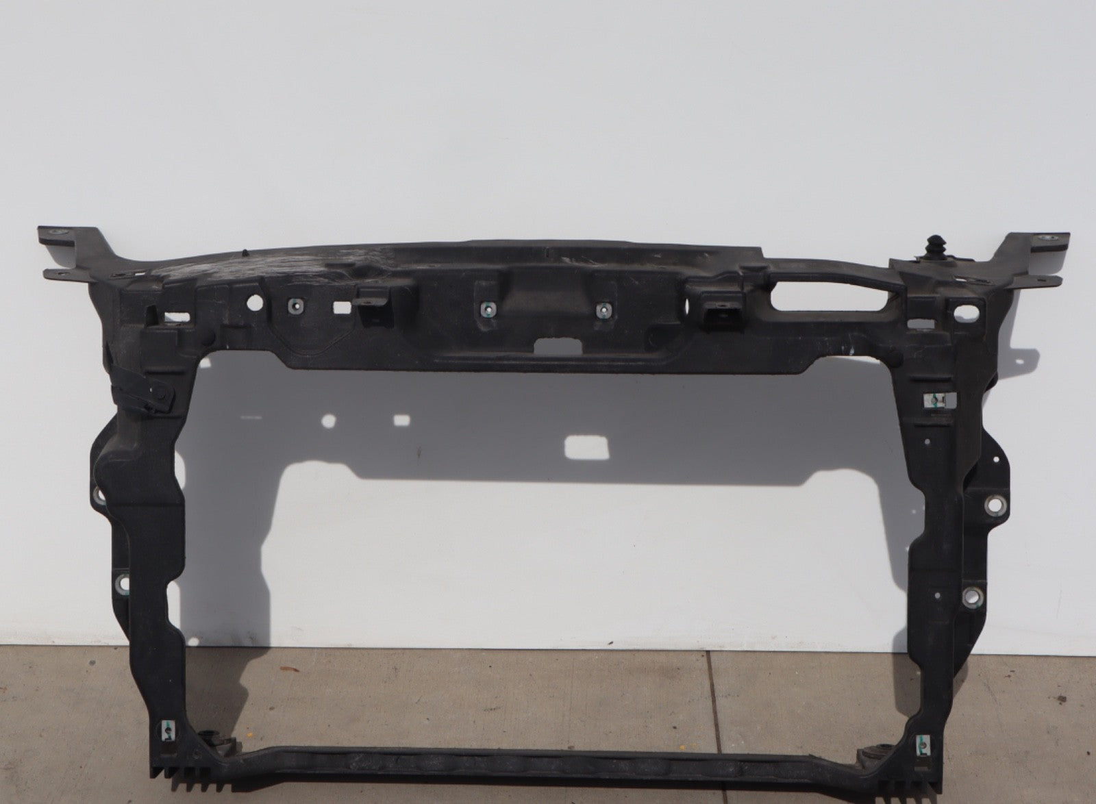 2010-2016 FORD TAURUS FRONT RADIATOR CORE SUPPORT OEM
