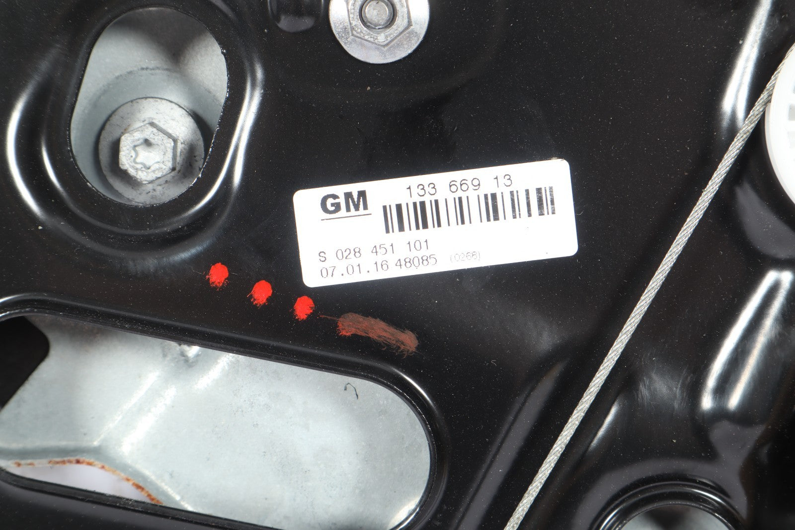 2016-2019 BUICK CASCADA REAR DRIVER QUARTER WINDOW REGULATOR OEM 13366913