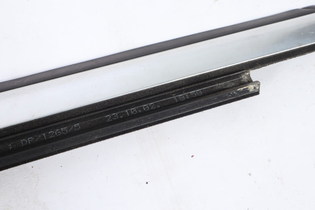 2003 AUDI A4 CONVERTIBLE RIGHT DOOR MOLDING OEM
