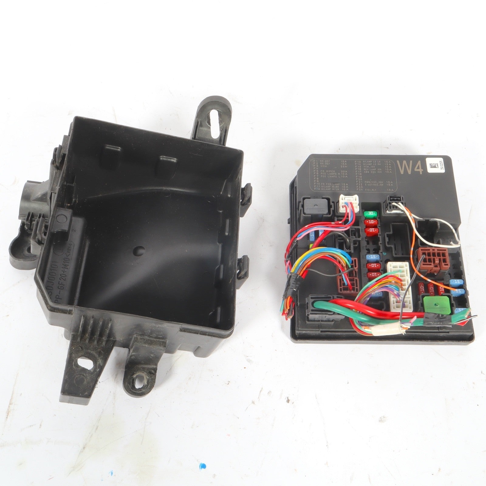 2013 Nissan Leaf Fusebox Relay OEM