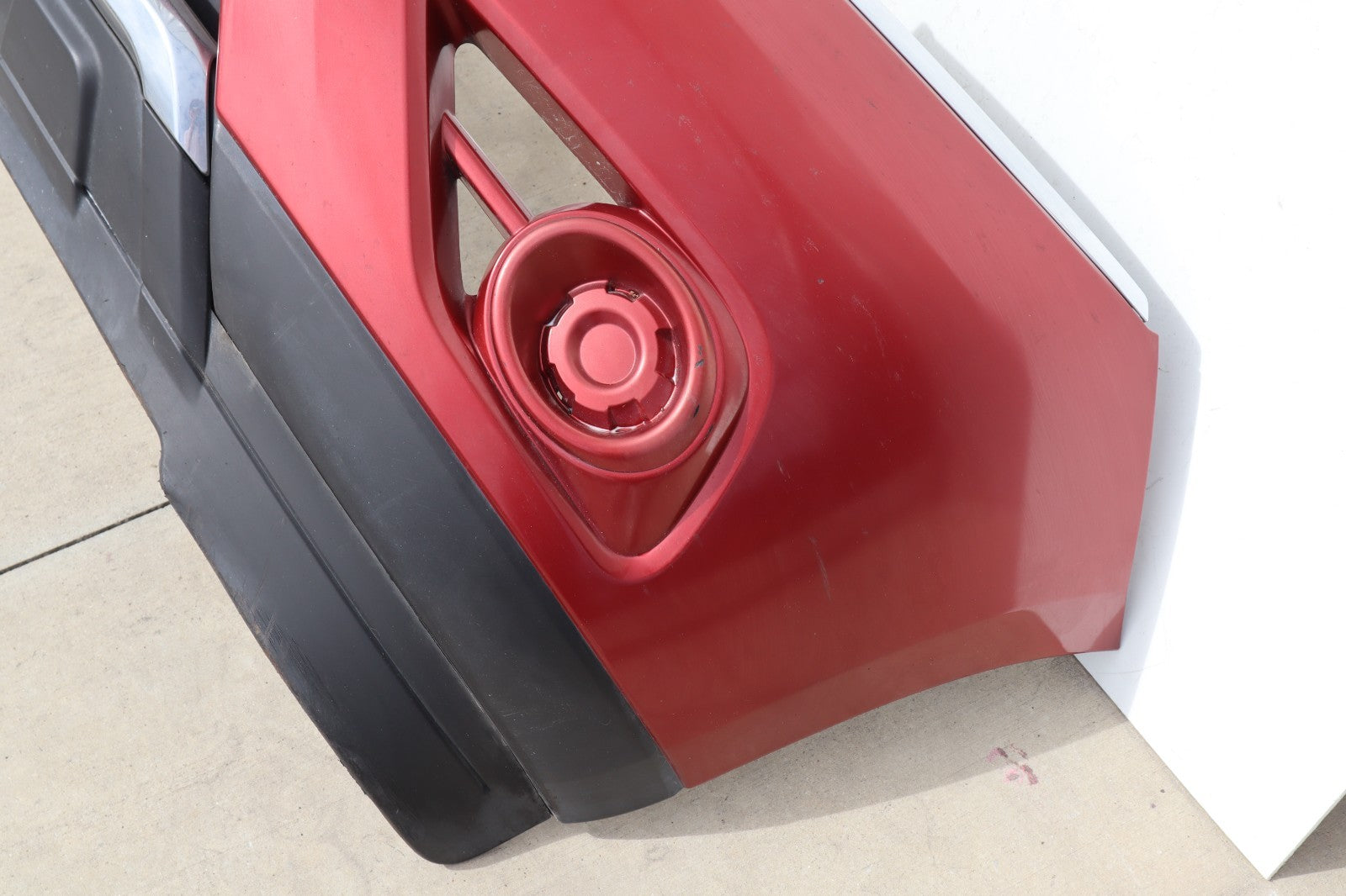 2013-2016 NISSAN PATHFINDER FRONT BUMPER COVER OEM ONLY PICK UP!!!