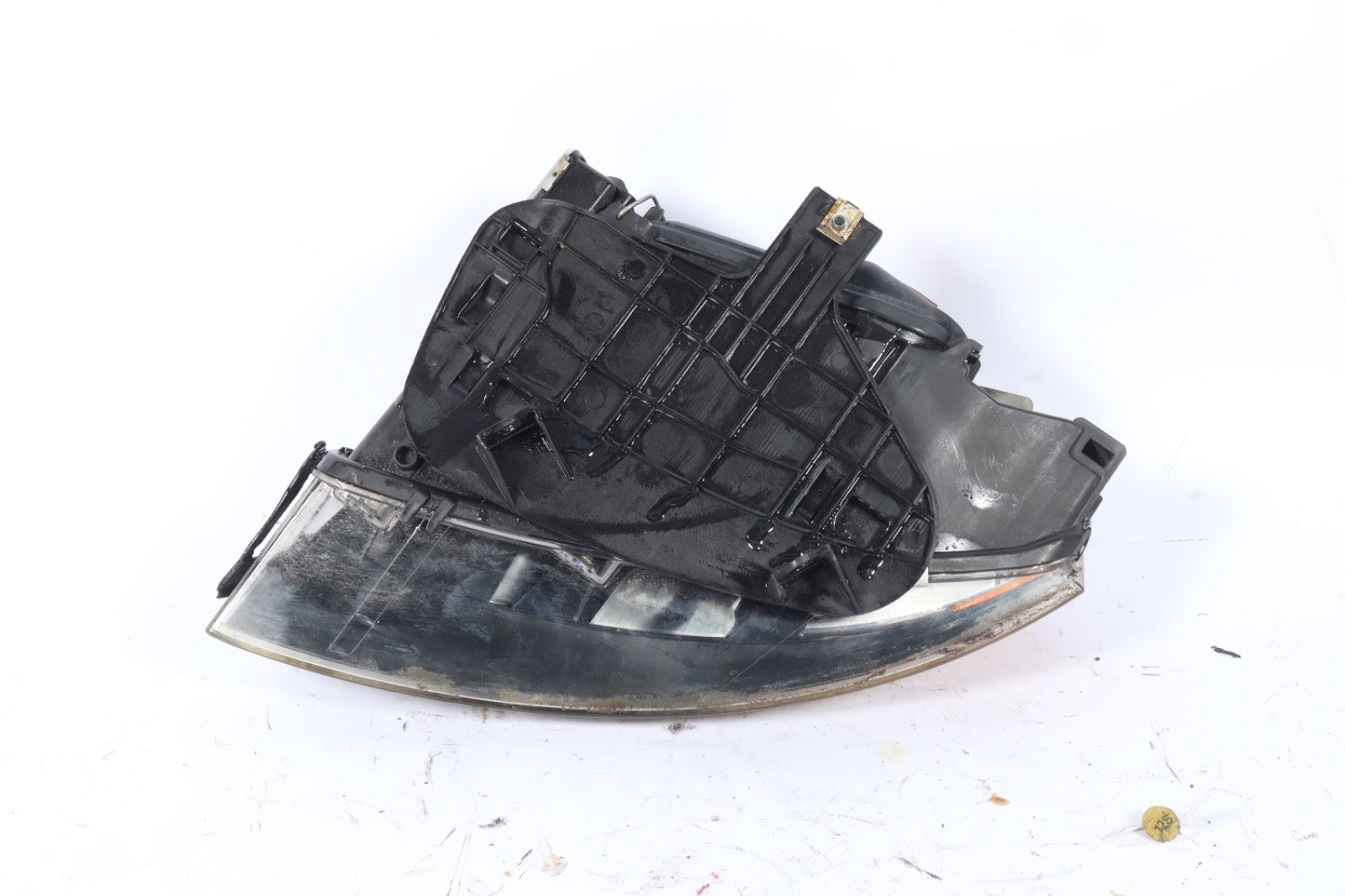 2004-2006 AUDI S4 HEADLIGHT RIGHT PASSENGER  8H0941004G XENON OEM