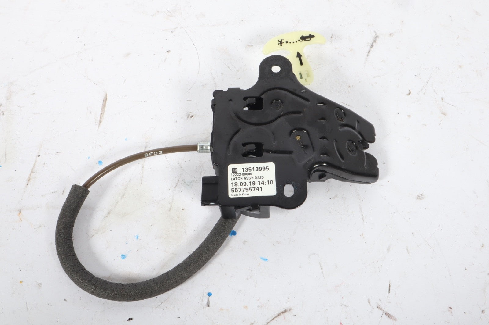 2016-2019 BUICK CASCADA TRUNK LATCH W/RELEASE CABLE OEM 13513995