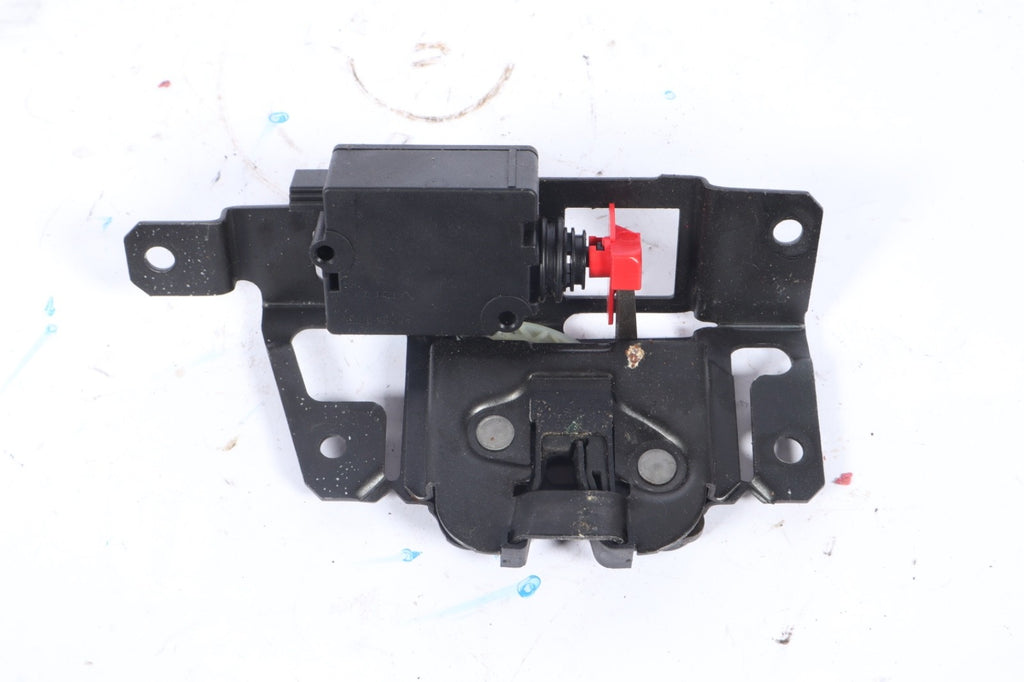 2004 - 2010 BMW X3 E83 REAR HATCH/ TRUNK LATCH LOCK ACTUATOR 7057364 OEM