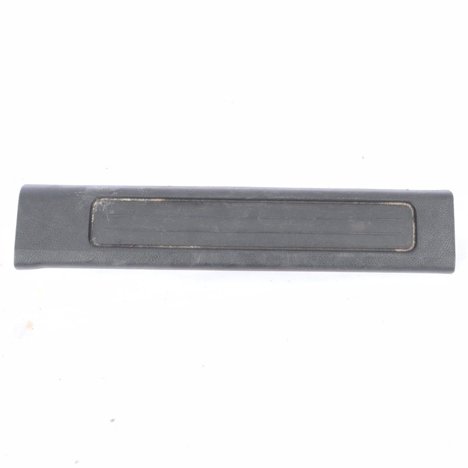 2010 - 2013 FORD TAURUS RH PASSENGER FRONT SILL SCUFF PLATE OEM