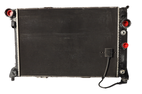 08-17 Mercedes W207 E350 Coupe Engine Cooling Radiator 2045003003 OEM
