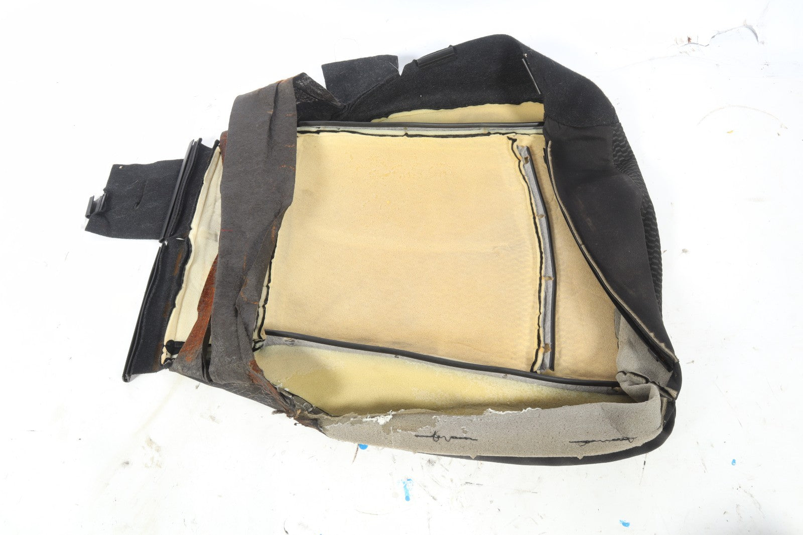 2013-2017 NISSAN LEAF FRONT LEFT SIDE LOWER SEAT CUSHION BLACK FABRIC OEM