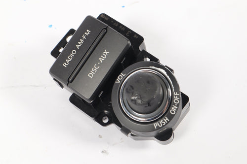 07-11 Armada 07-11 Pathfinder Radio AM FM Disc AUX Volume Switch 28395-ZQ01B OEM