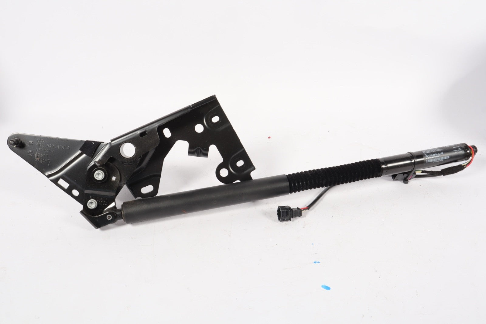 2012-2018 AUDI A7 S7 RS7 Right Trunk Lift Strut Shock Assembly Bracket OEM