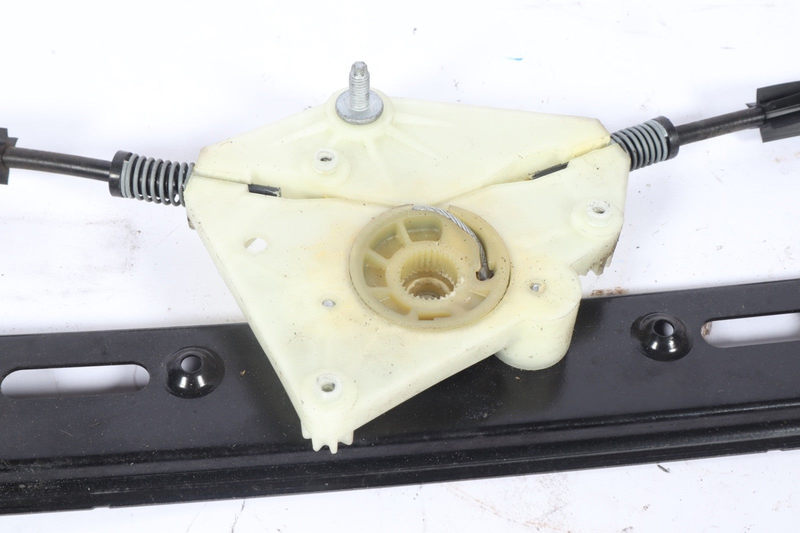 2004-2010 BMW X3 FRONT DRIVER DOOR WINDOW REGULATOR  OEM