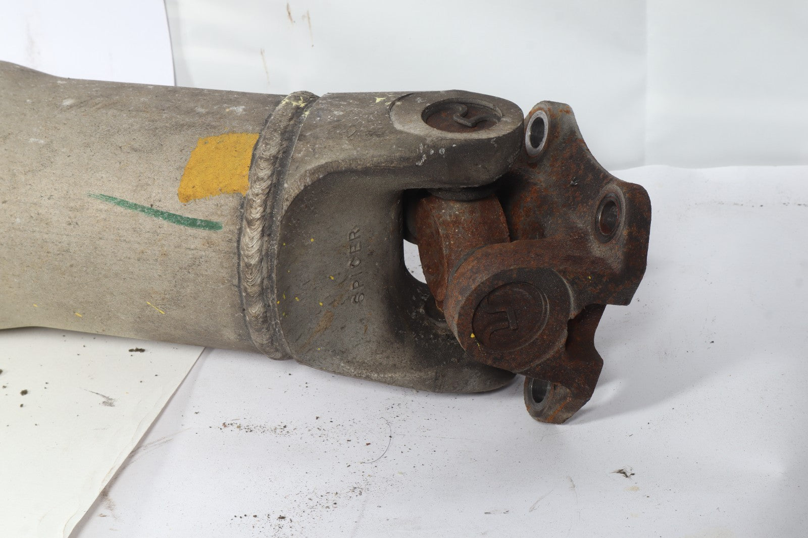 2006-2011 NISSAN ARMADA 2WD RWD REAR DRIVE SHAFT 37000-ZE00A OEM