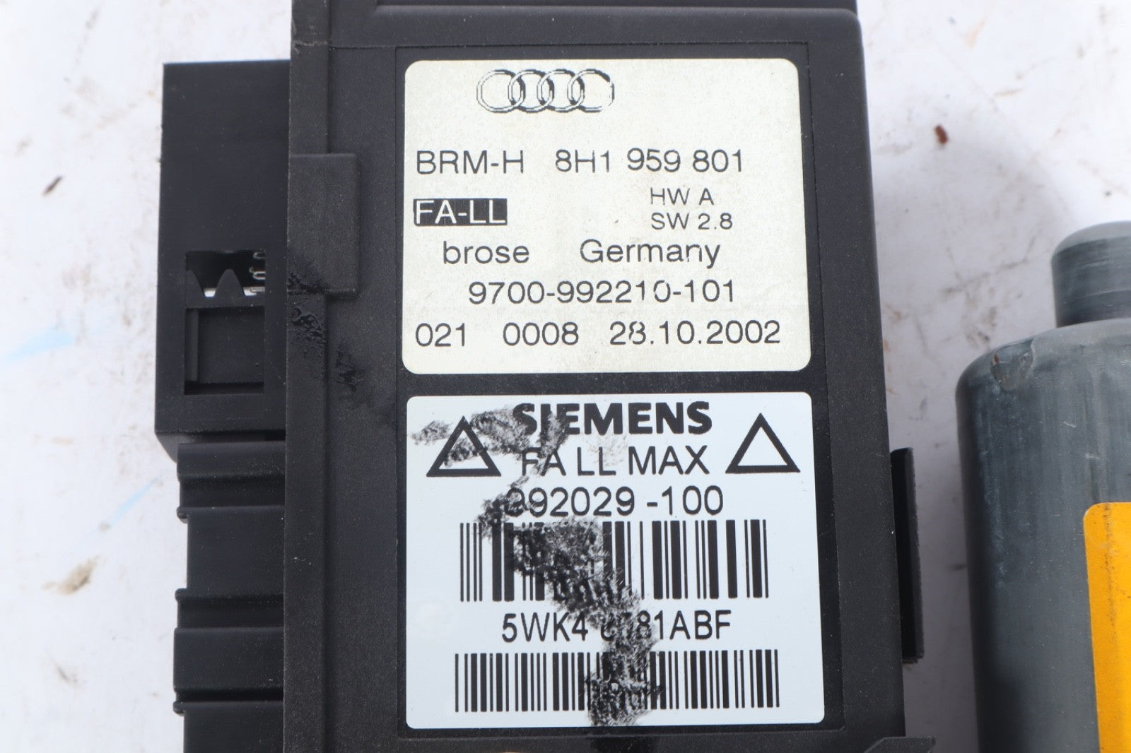 2006-2008 AUDI A4 3.2L LEFT FRONT WINDOW MOTOR OEM