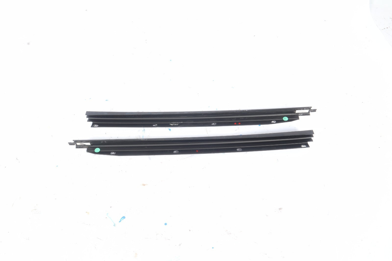 2016 BUICK CASCADA FRONT LEFT AND RIGHT MOLDING OEM