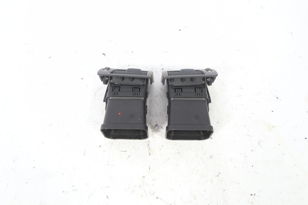 2007-2013 VOLVO C30 DASHBOARD AC HEATER AIR VENT GRILLE OEM LEFT  RIGHT PAIR OEM