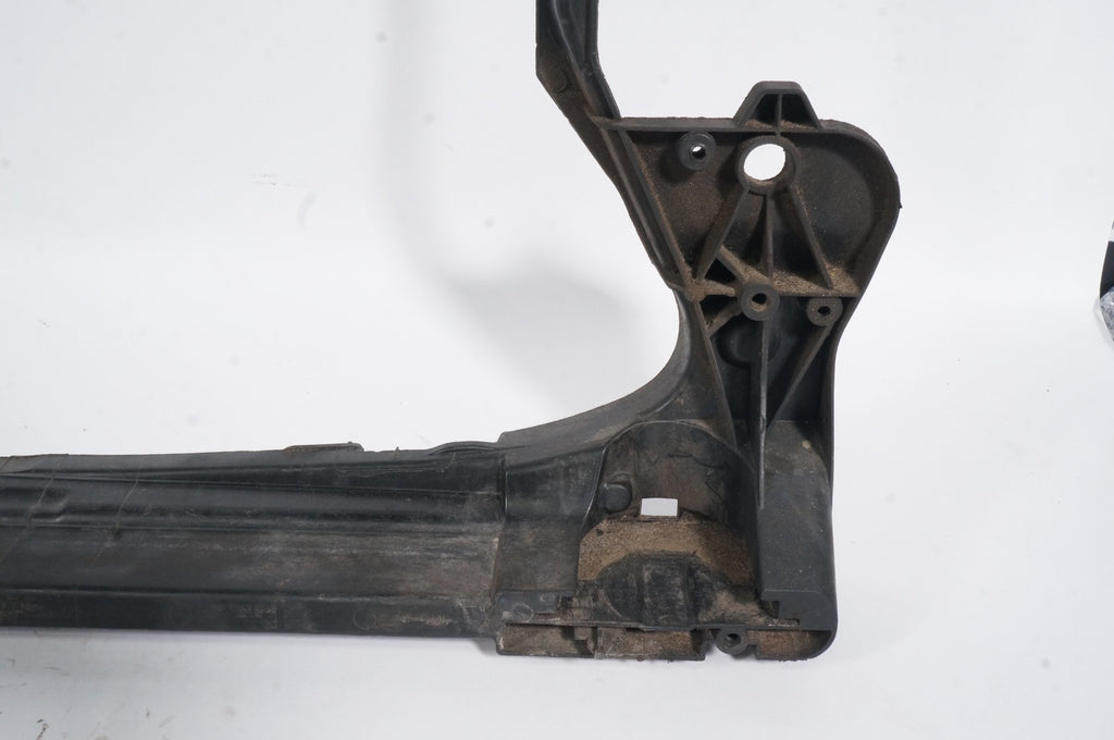 2012-2014 2016-2018 AUDI A7 QUATTRO - Radiator / CORE Support 4G0805594
